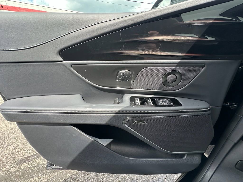 New 2026 Lincoln Nautilus Reserve w/ Jet Appearance Package AWD/4WD image 18