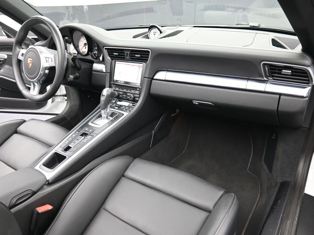 Used 2014 Porsche 911 Turbo image 15