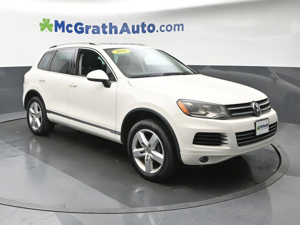 Used 2011 Volkswagen Touareg VR6 AWD/4WD image 2