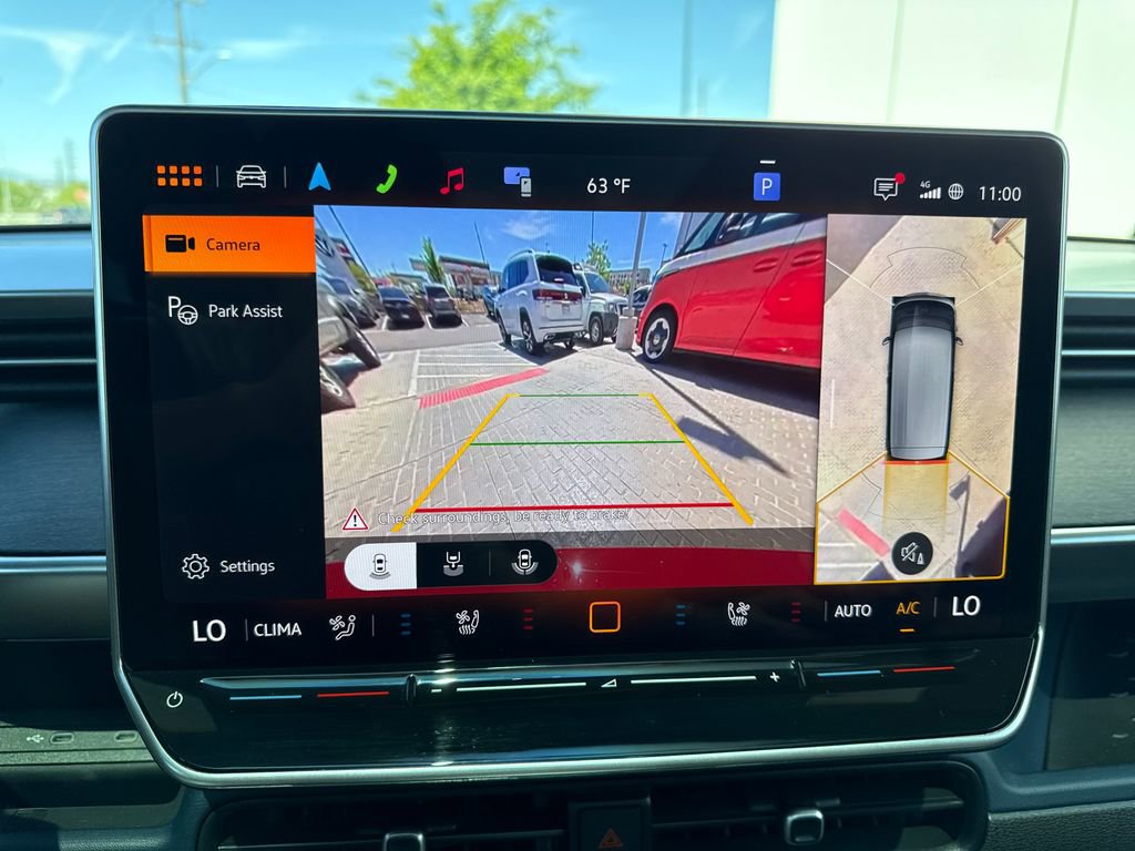 New 2025 Volkswagen ID. Buzz Pro S Plus AWD/4WD image 15