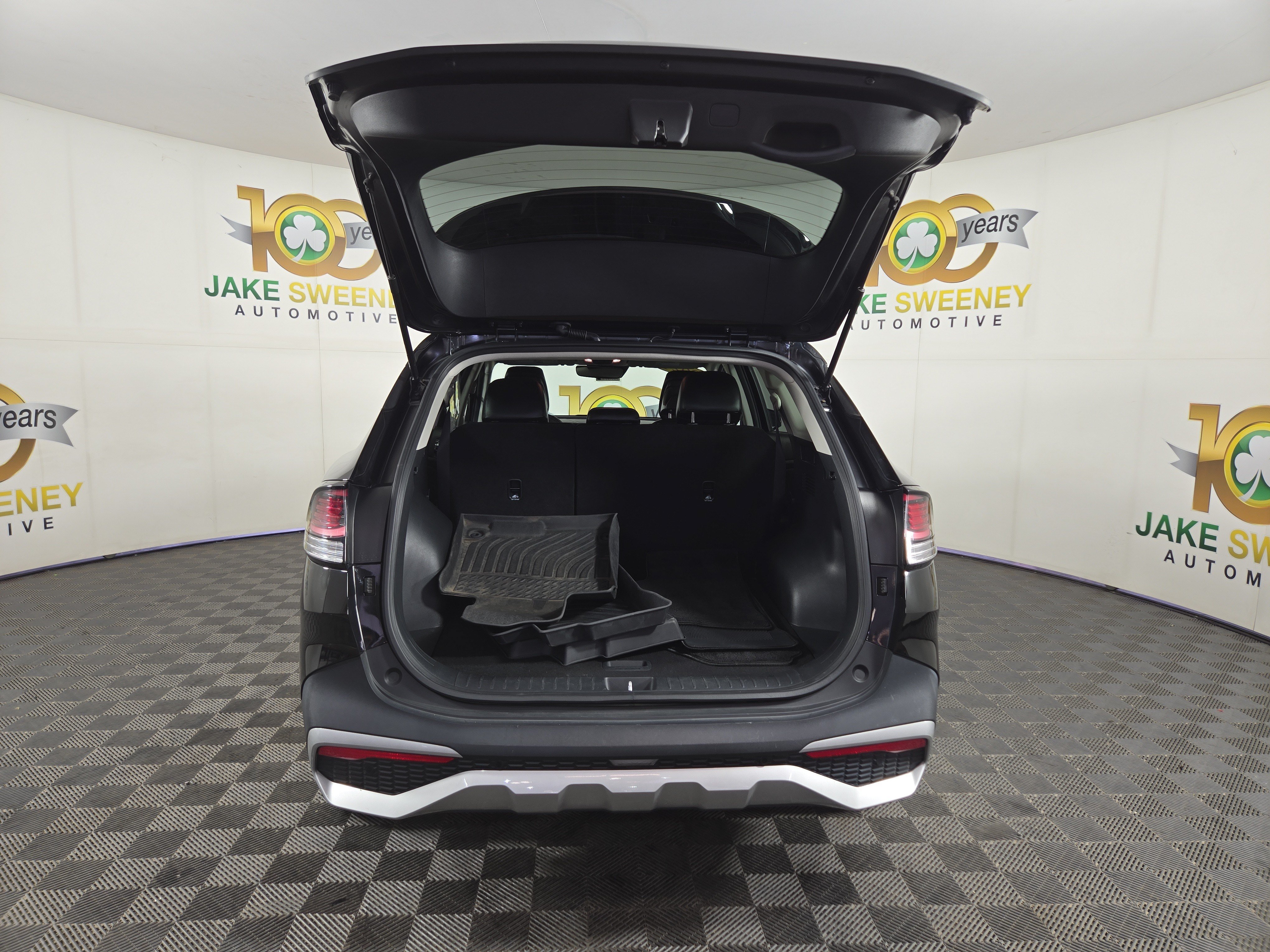 Used 2024 Kia Sportage EX FWD image 32