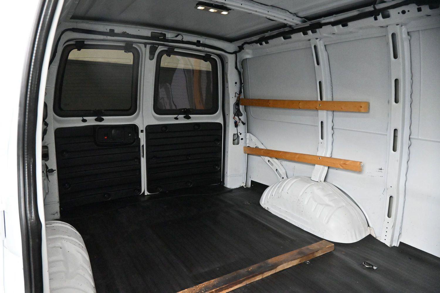 Used 2023 Chevrolet Express 2500 w/ Driver Convenience Package RWD image 34