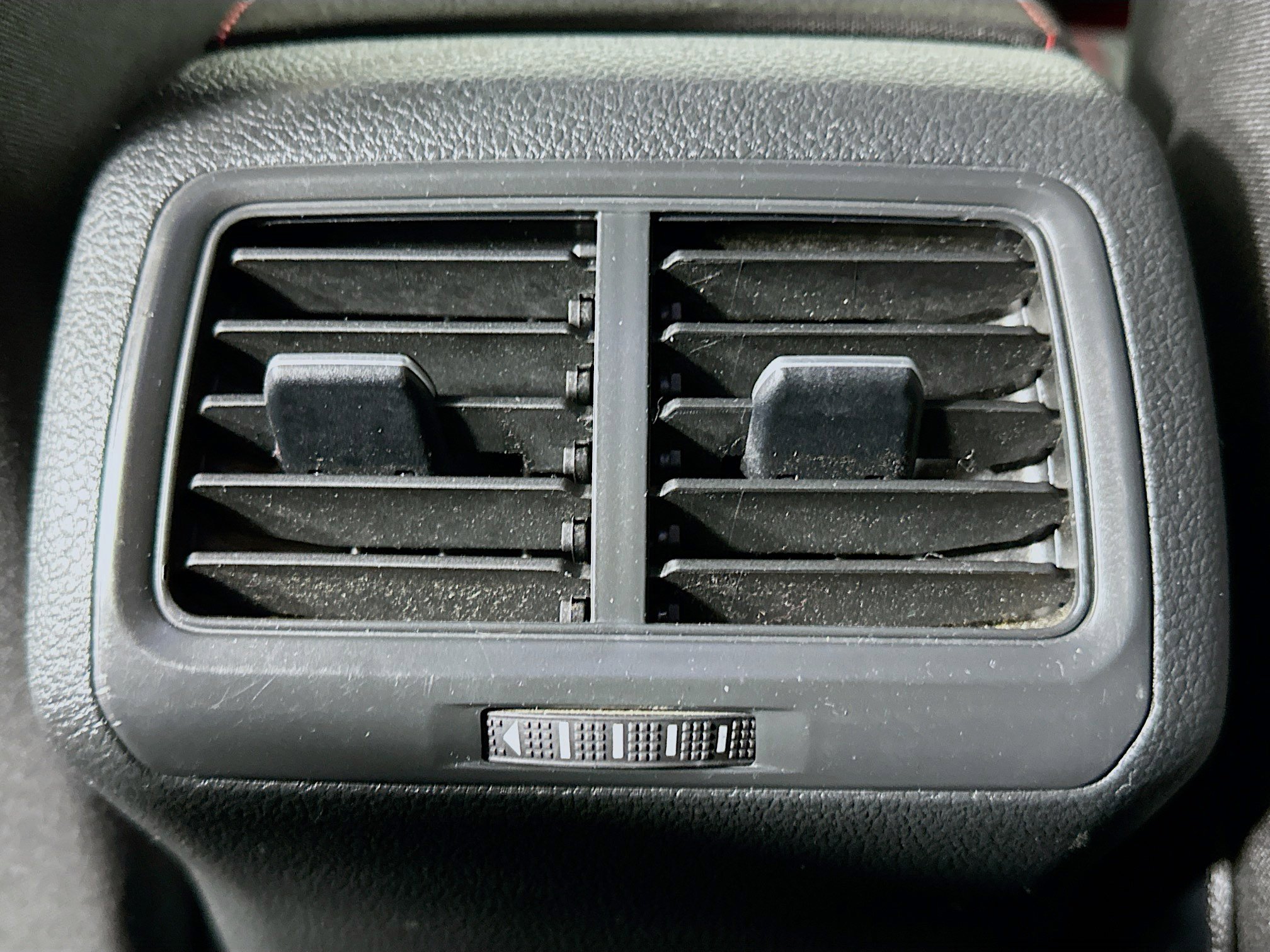 Used 2018 Volkswagen Golf S image 25