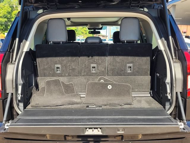 Used 2025 Ford Expedition Active RWD image 9