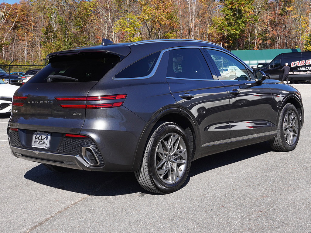 Used 2024 Genesis GV70 2.5T w/ Advanced Package AWD/4WD image 12