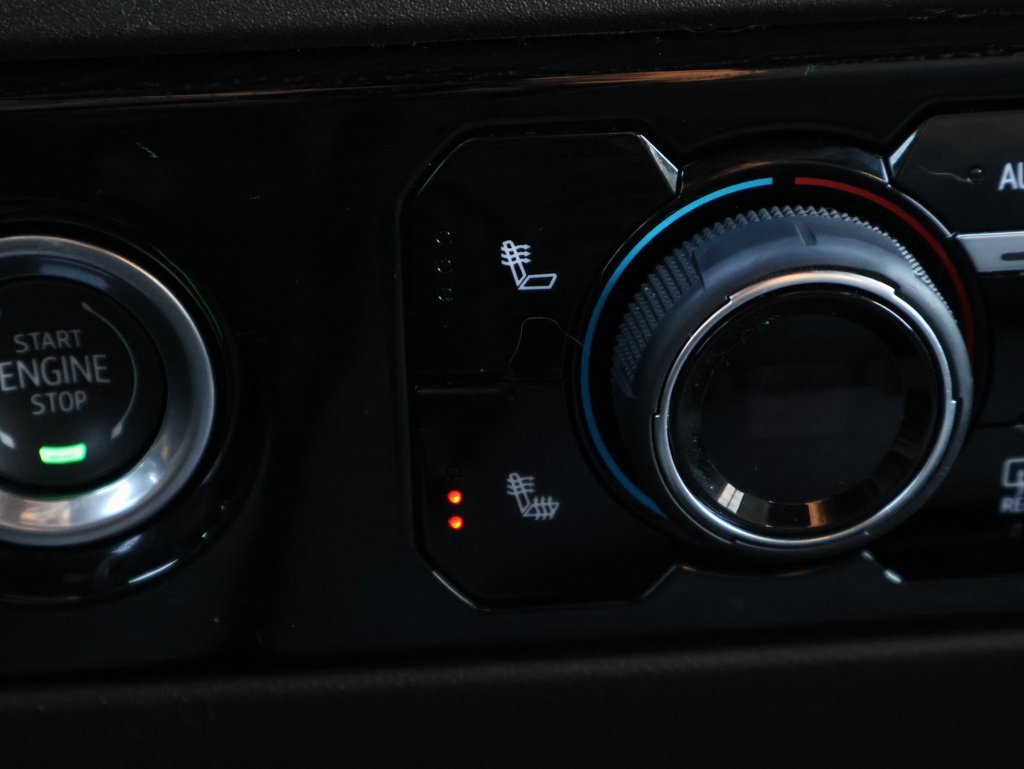 Used 2023 Chevrolet Silverado 1500 LT w/ Z71 Off-Road Package image 23