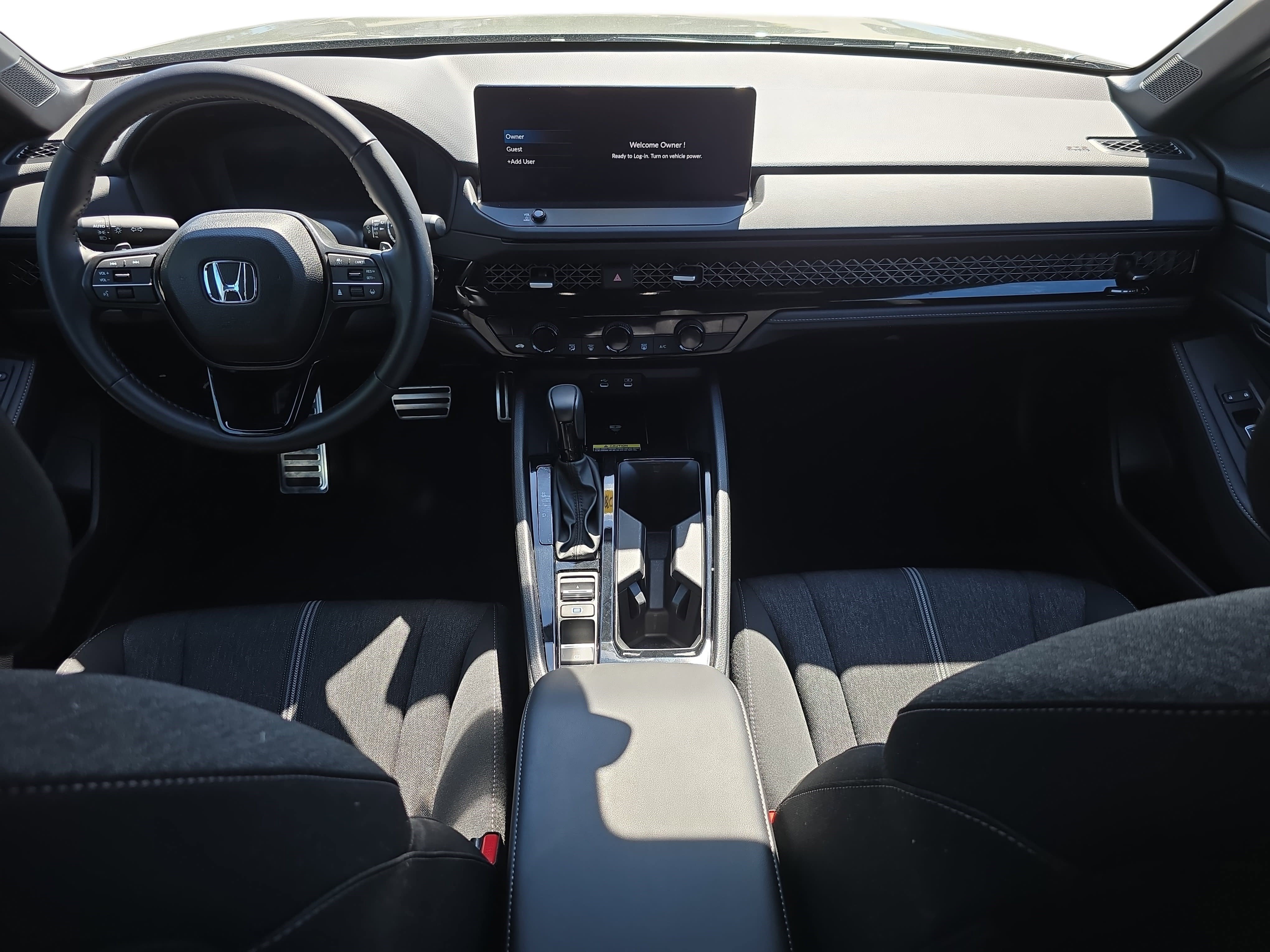 Used 2025 Honda Accord Sport image 9