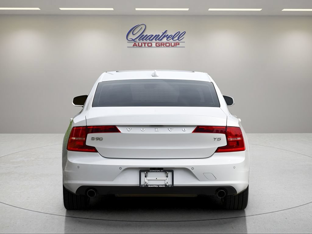 Used 2018 Volvo S90 T5 Momentum w/ Convenience Package FWD image 5