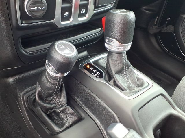 Used 2024 Jeep Wrangler Sport AWD/4WD image 15
