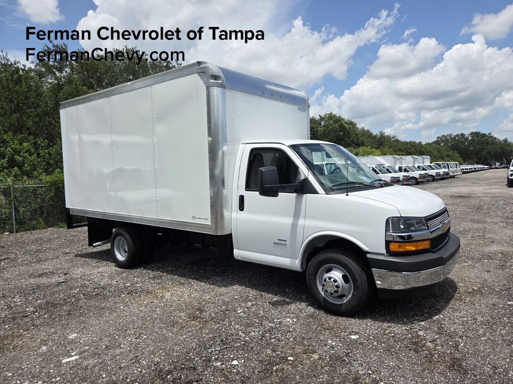 New 2026 Chevrolet Express 4500 w/ Power Convenience Package