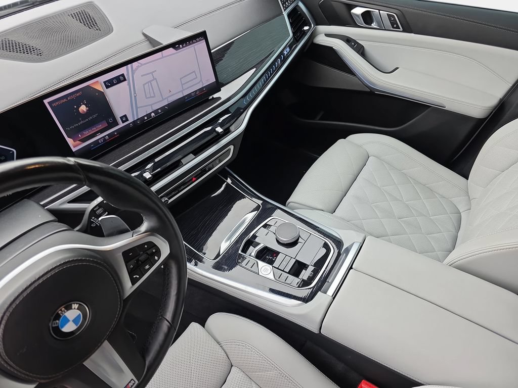 Used 2024 BMW X5 xDrive40i w/ M Sport Package AWD/4WD image 26