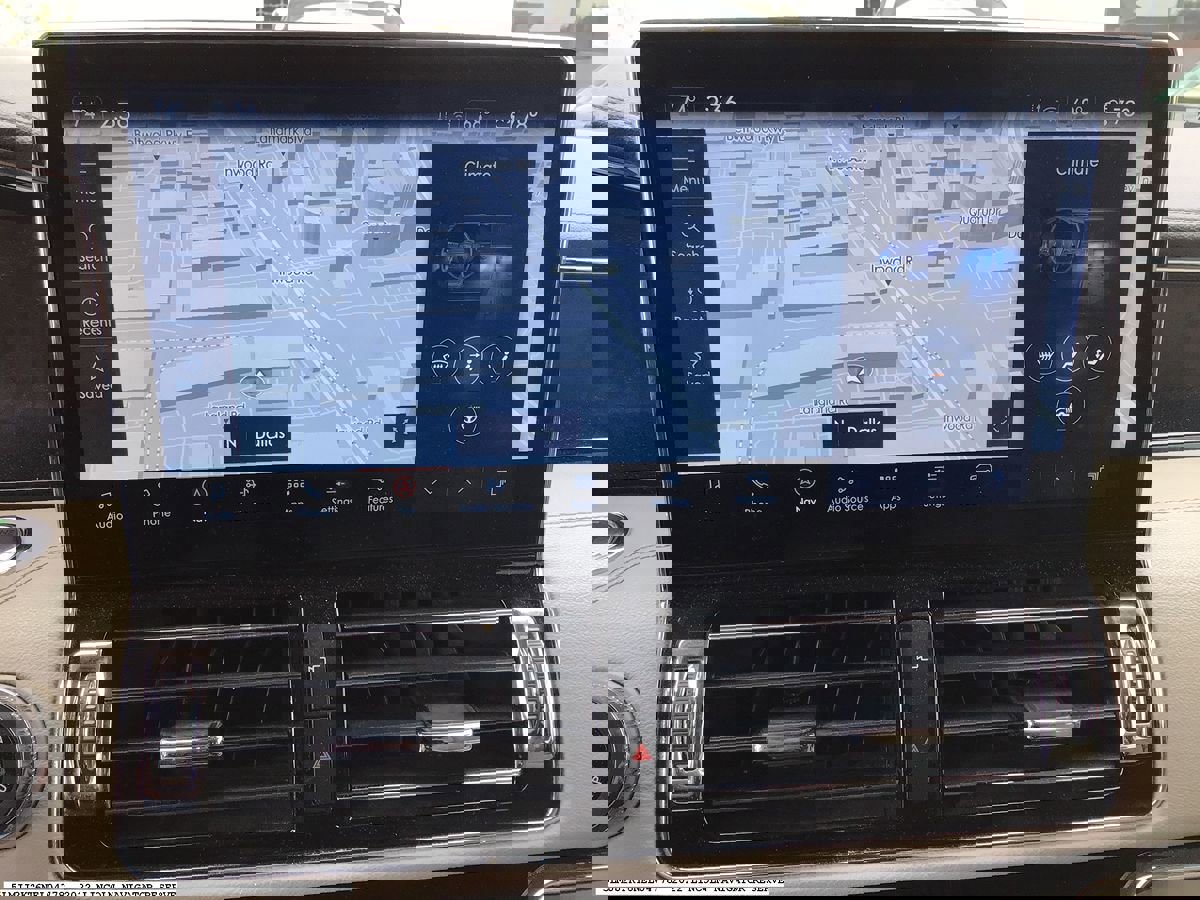 Used 2022 Lincoln Navigator Reserve RWD image 10