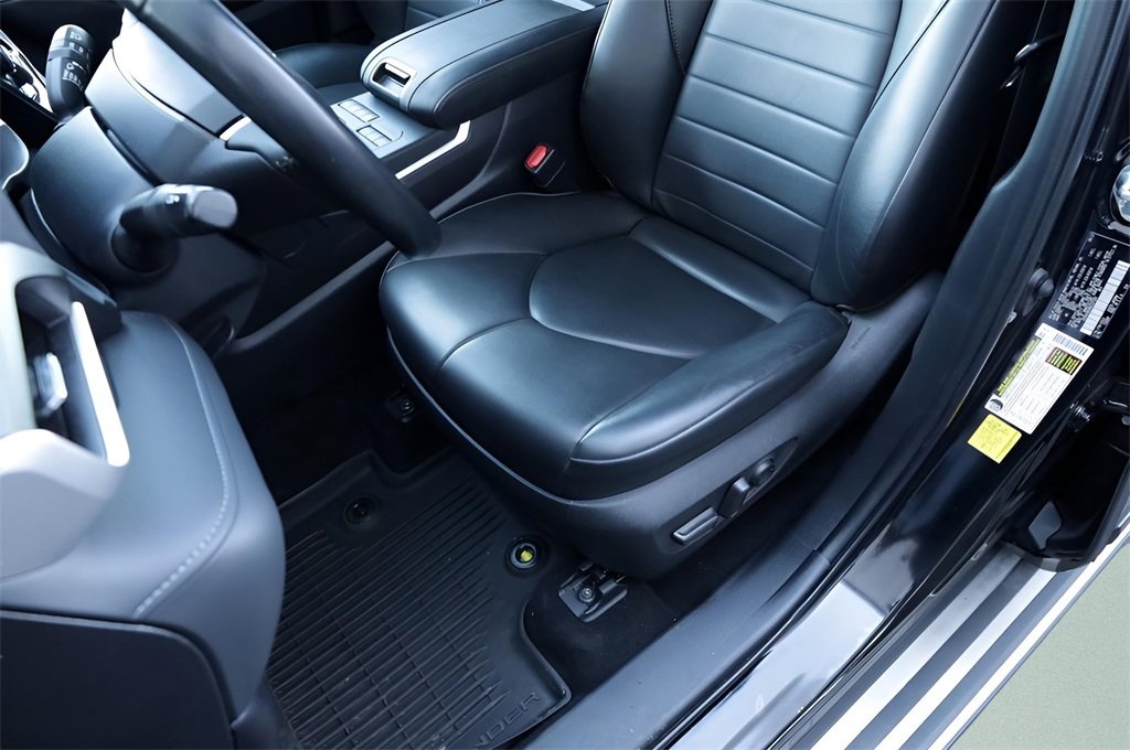 Certified 2022 Toyota Highlander XLE image 10