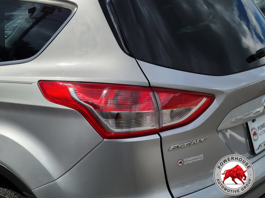 Used 2016 Ford Escape SE FWD image 13