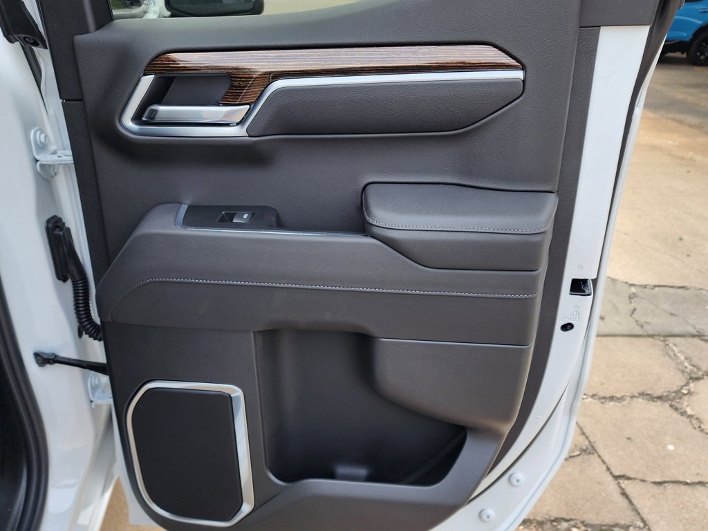 New 2026 GMC Sierra 1500 Elevation image 39