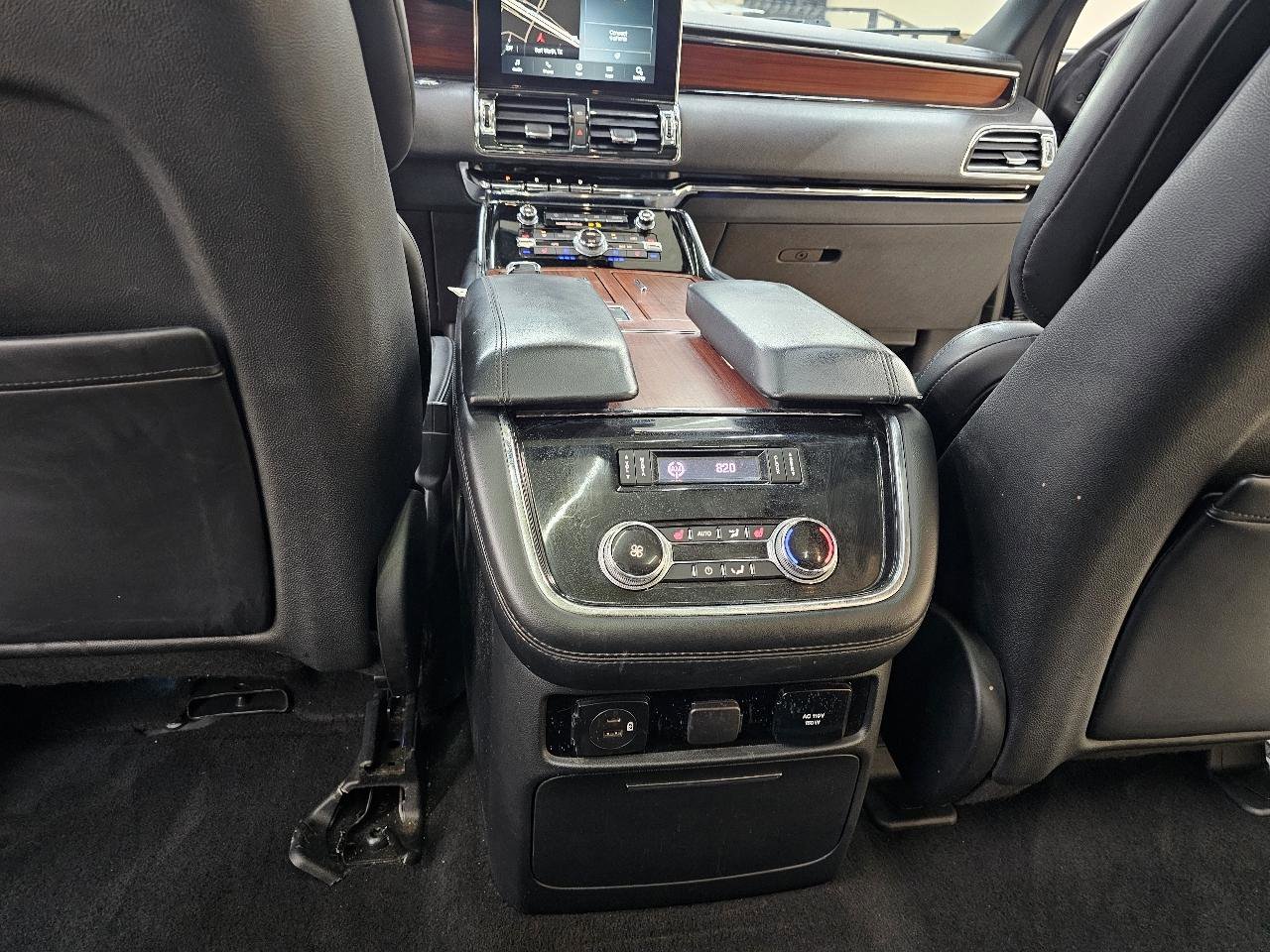 Used 2021 Lincoln Navigator L Reserve RWD image 29