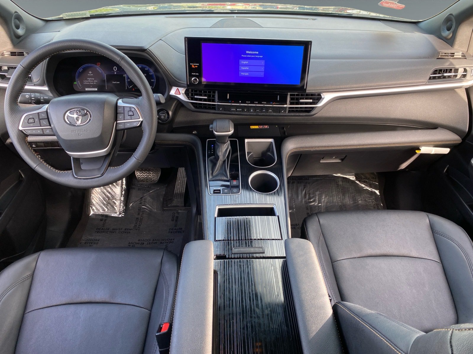 Used 2025 Toyota Sienna XLE Woodland Edition AWD/4WD image 10