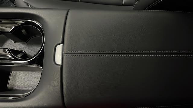 Used 2025 Nissan Murano SV AWD/4WD image 19