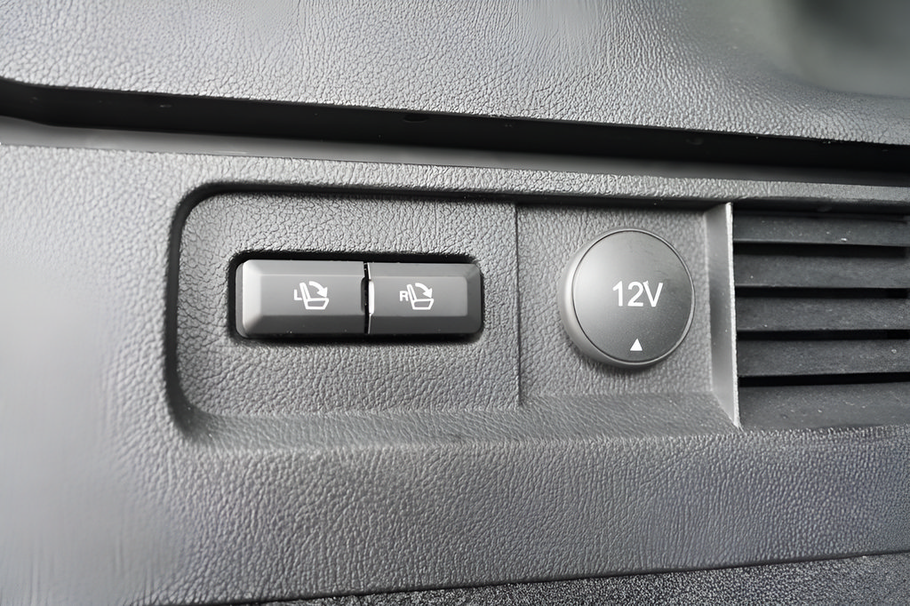 Used 2023 Lincoln Nautilus Reserve AWD/4WD image 12