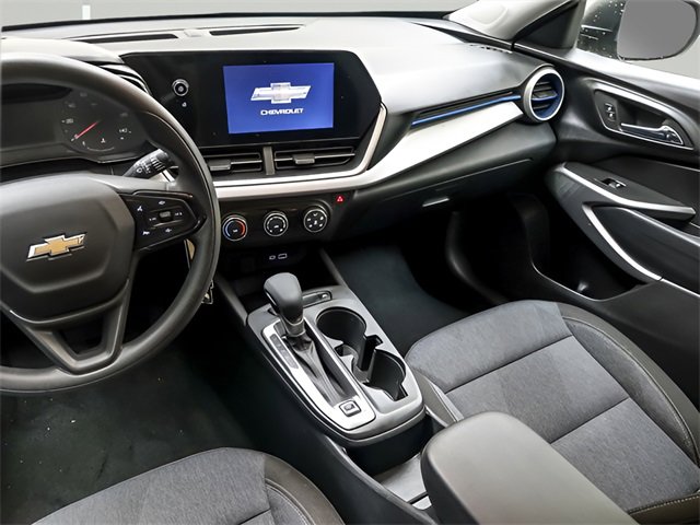 Used 2024 Chevrolet Trax LS w/ Driver Confidence Package image 13