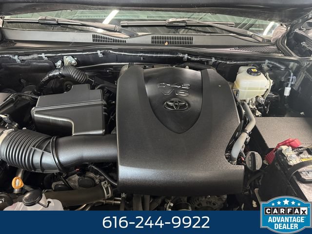 Used 2022 Toyota Tacoma TRD Off-Road AWD/4WD image 6