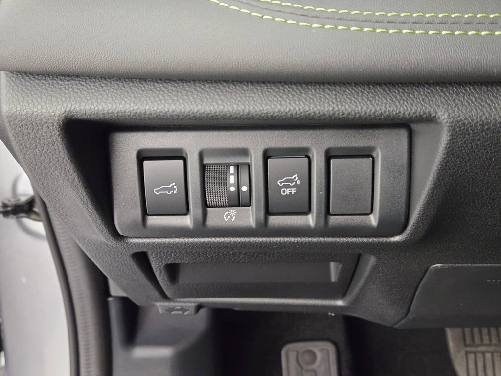 Certified 2025 Subaru Outback Onyx Edition XT AWD/4WD image 33