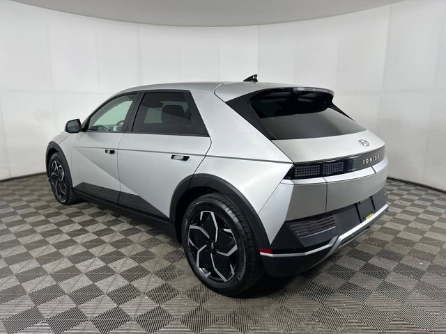Used 2024 Hyundai Ioniq 5 SEL image 5