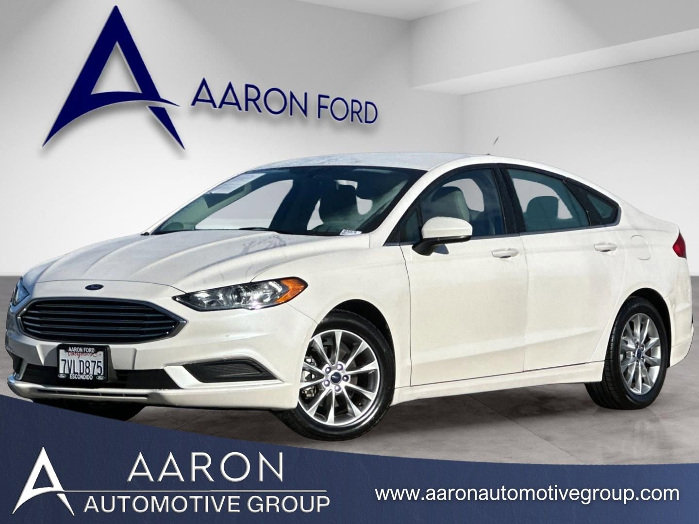 Used 2017 Ford Fusion SE w/ Fusion SE Technology Package image 1