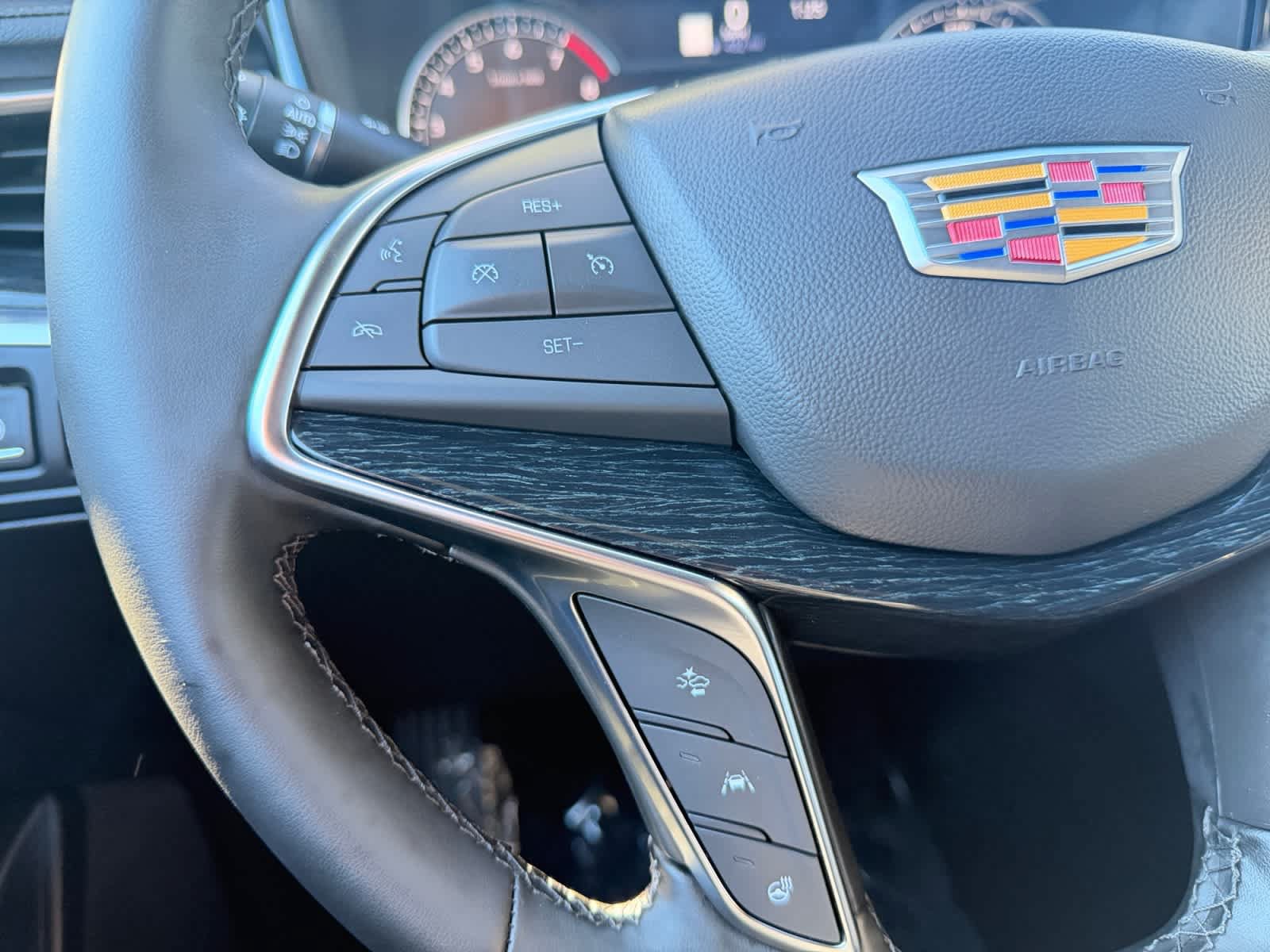 Used 2025 Cadillac XT5 Premium Luxury AWD/4WD image 21