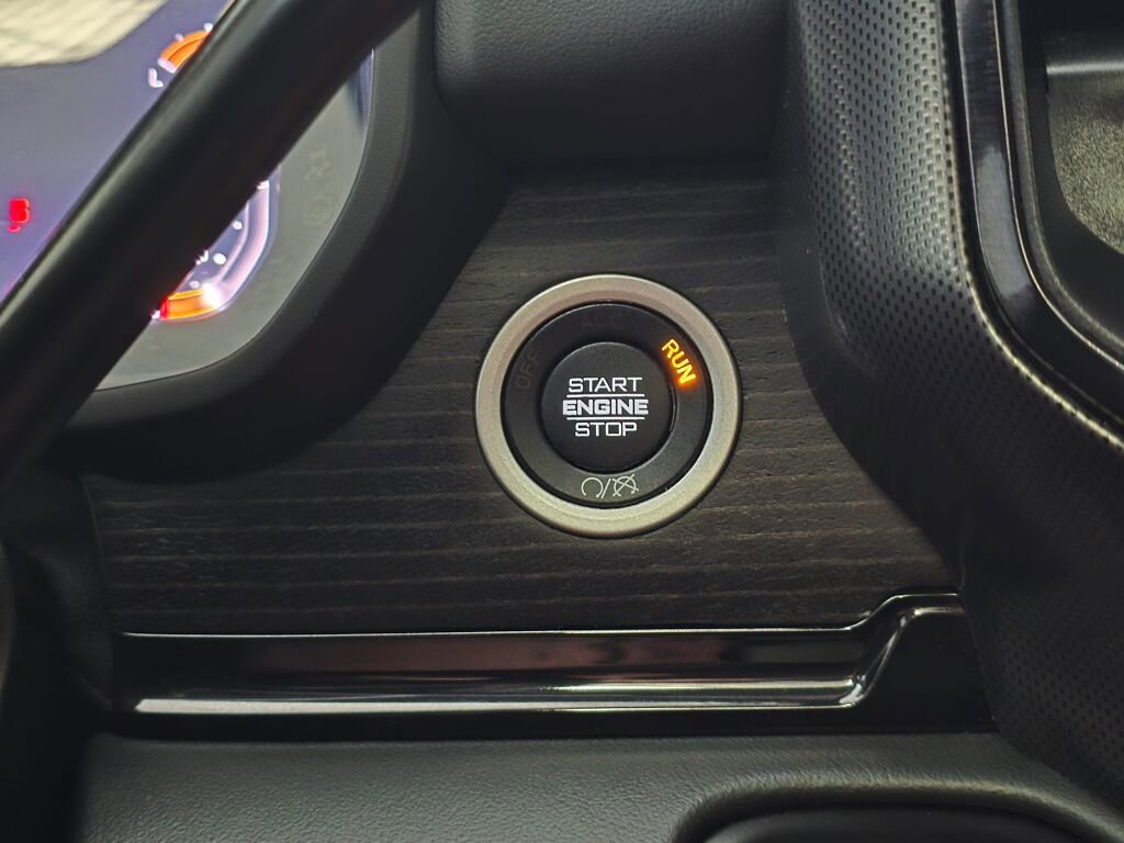 Used 2024 RAM 2500 Limited image 35