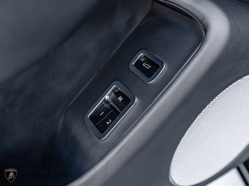 Used 2024 Bentley Flying Spur S V8 AWD/4WD image 28