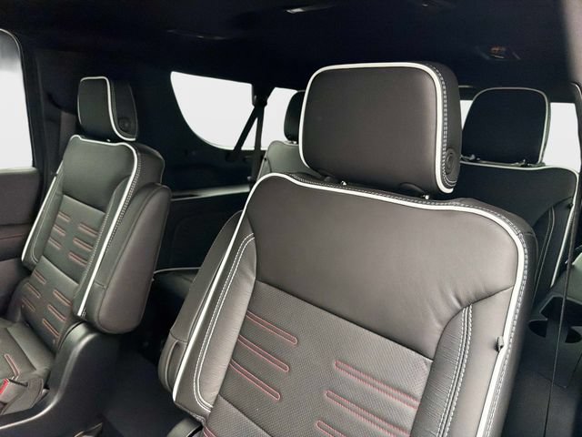 New 2026 GMC Yukon XL AT4 Ultimate AWD/4WD image 12