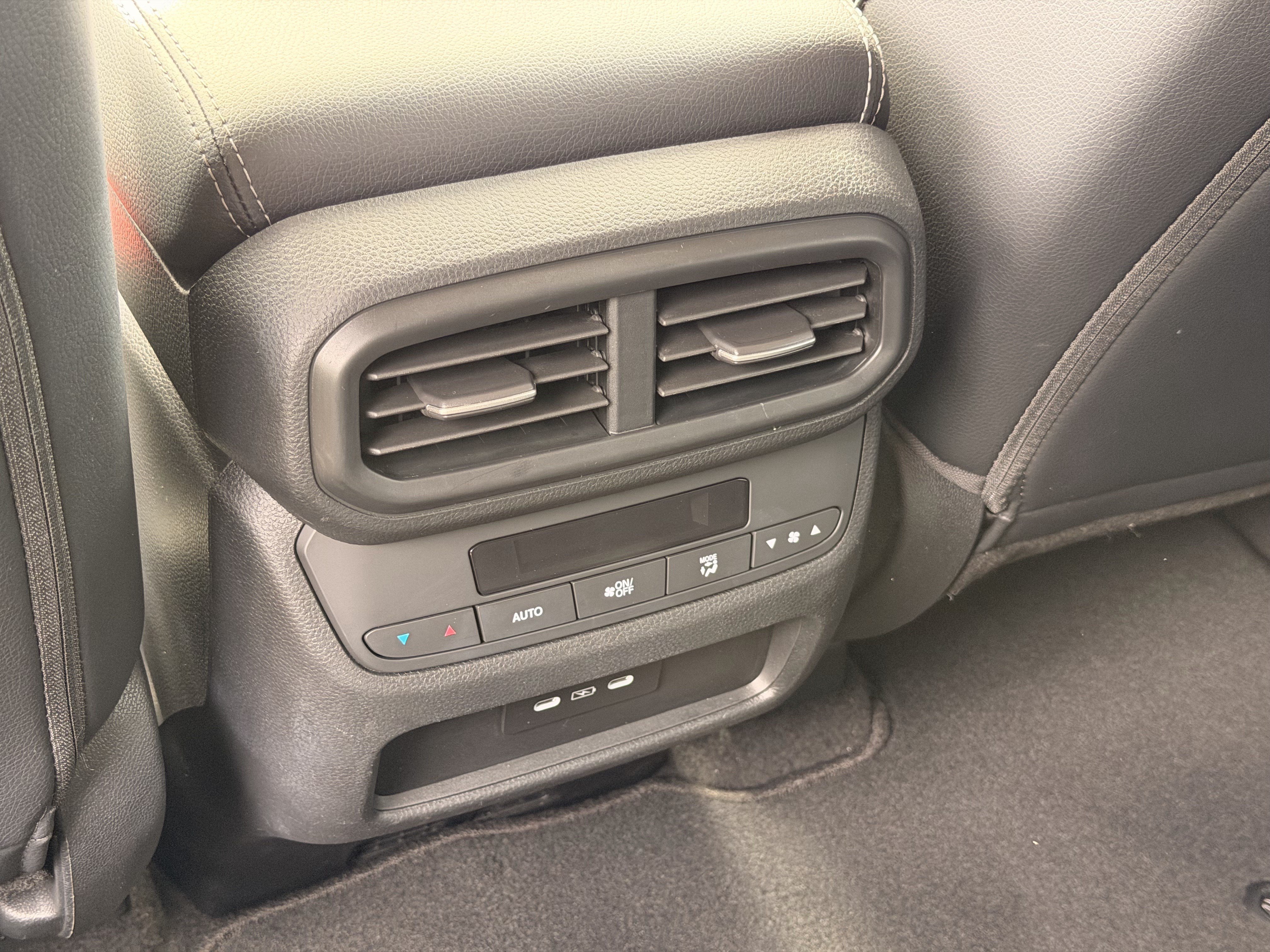 Used 2024 Honda Pilot EX-L image 23