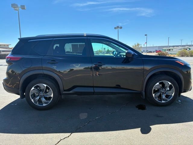 Certified 2024 Nissan Rogue SV w/ SV Premium Package FWD image 7