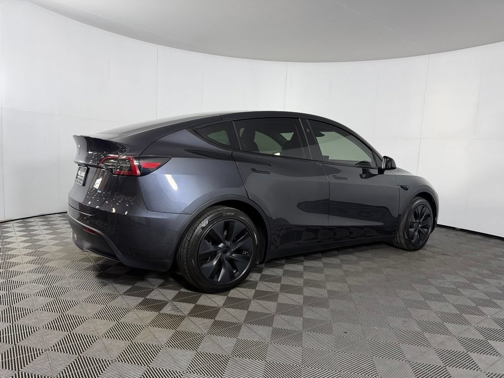 Used 2025 Tesla Model Y Long Range RWD image 7
