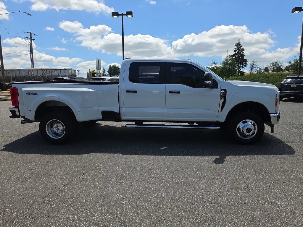 Used 2024 Ford F350 XL w/ Snow Plow/Camper Package AWD/4WD image 7