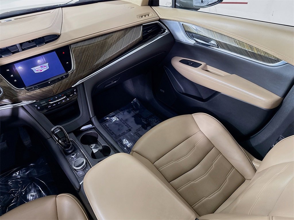 Used 2020 Cadillac XT6 Premium Luxury w/ Platinum Package image 25