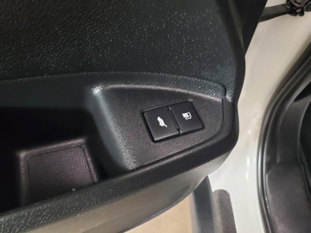 Used 2017 Honda Pilot Touring image 17