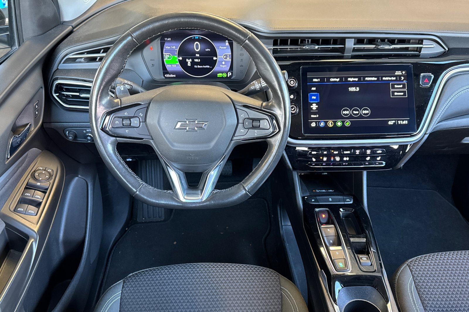 Used 2023 Chevrolet Bolt EUV LT w/ Comfort Package image 15