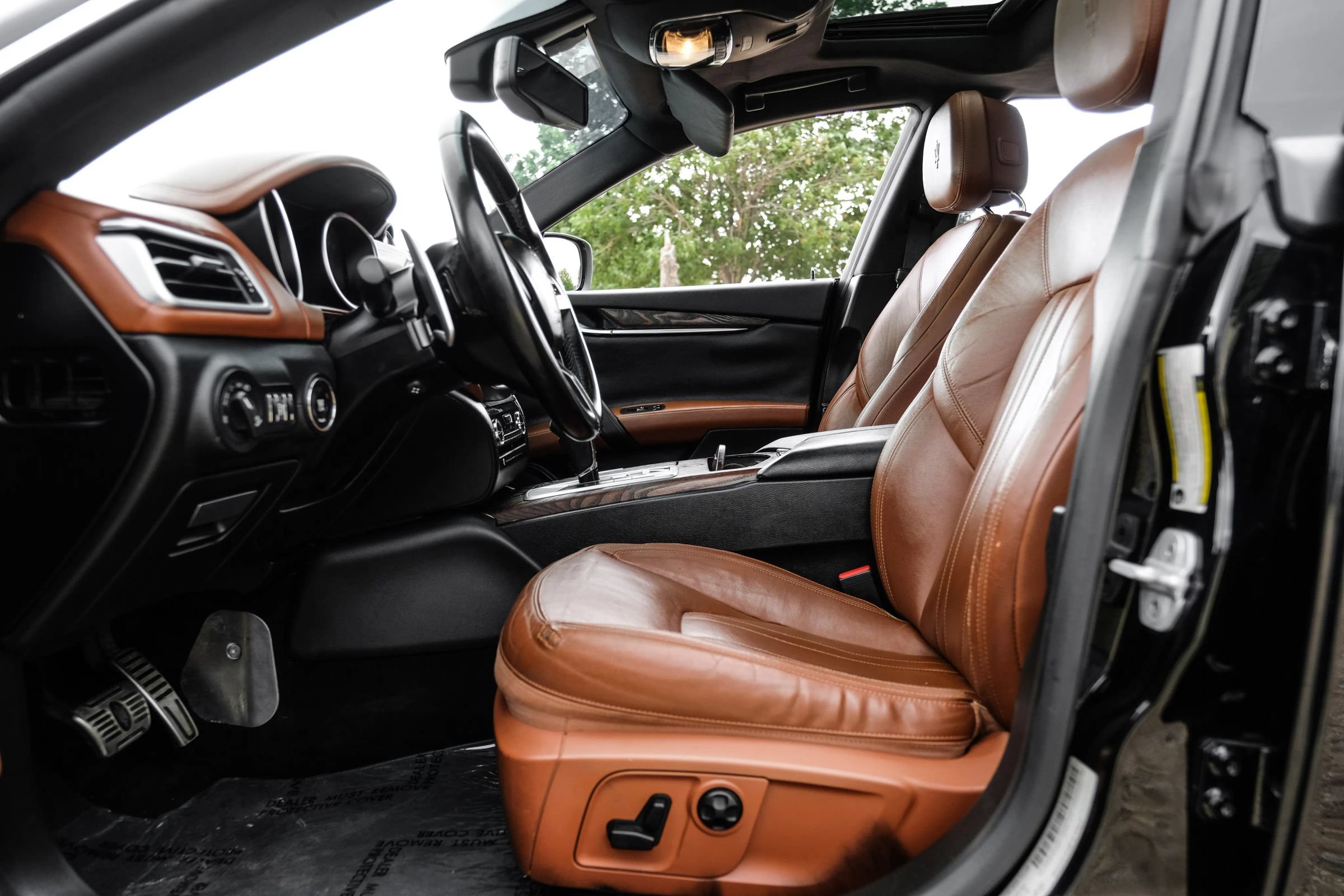 Used 2015 Maserati Ghibli S Q4 AWD/4WD image 4