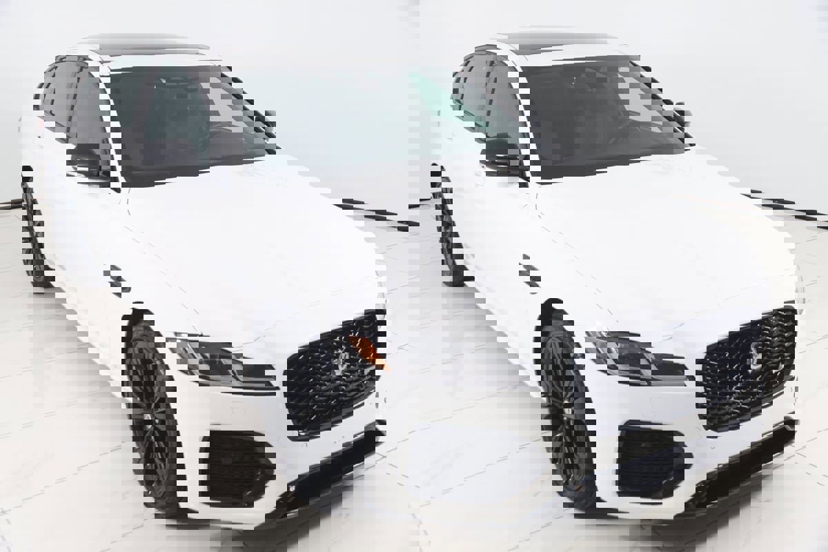 Used 2024 Jaguar XF R-Dynamic SE image 49