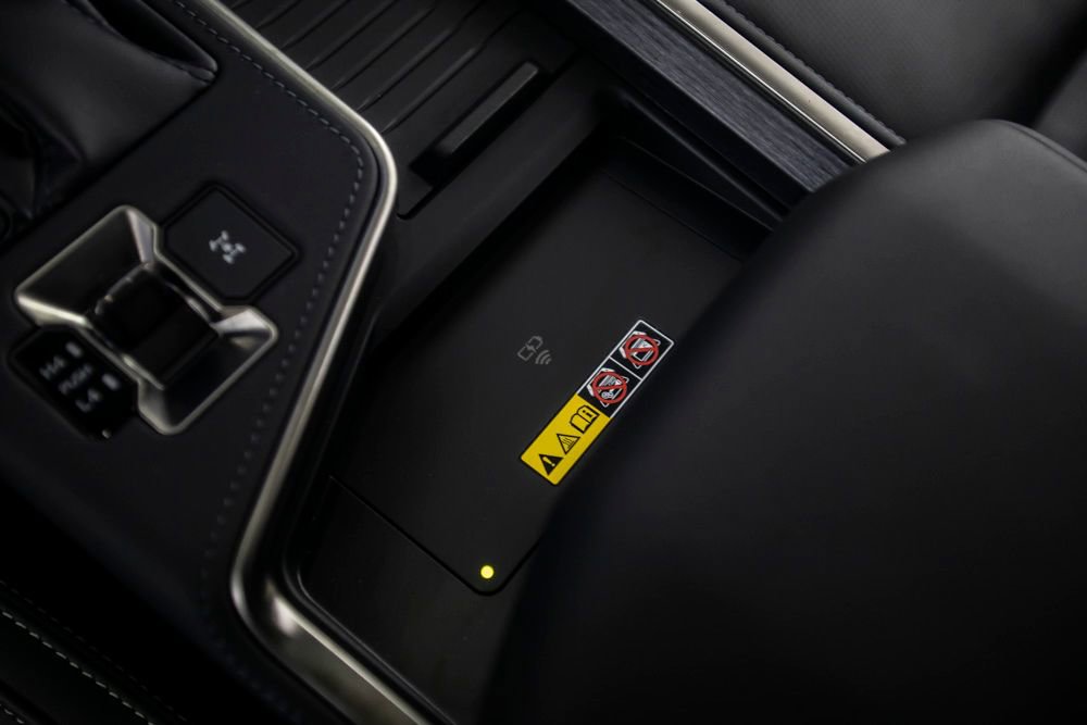 Used 2024 Lexus GX 550 550 Luxury w/ Cold Area Package image 42