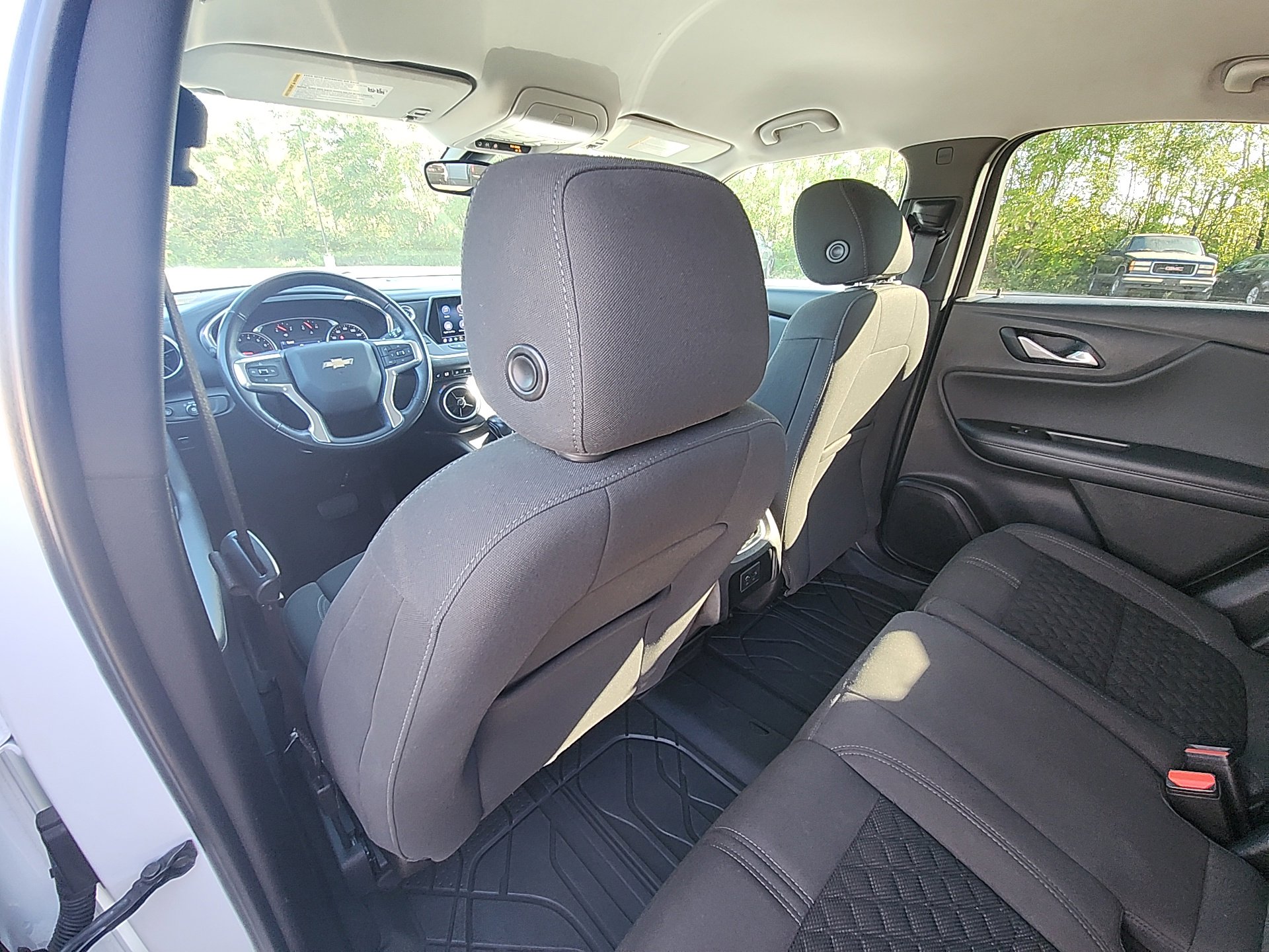 Used 2020 Chevrolet Blazer LT image 27