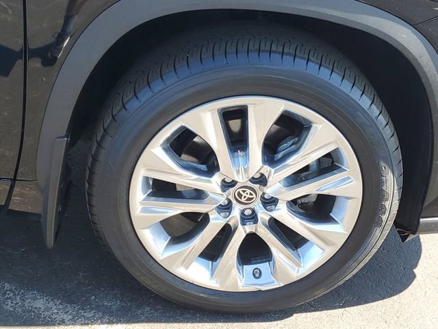 Used 2020 Toyota Highlander Limited AWD/4WD image 6