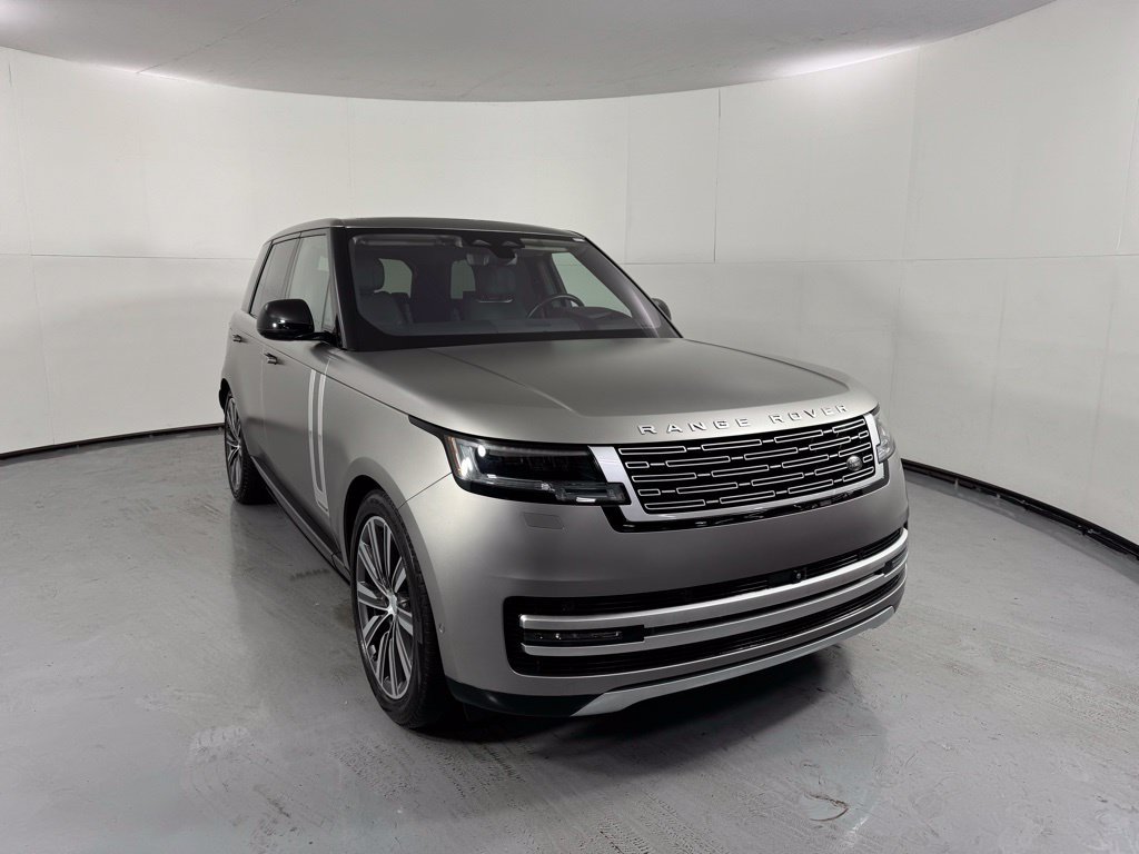 Used 2023 Land Rover Range Rover Autobiography AWD/4WD image 3