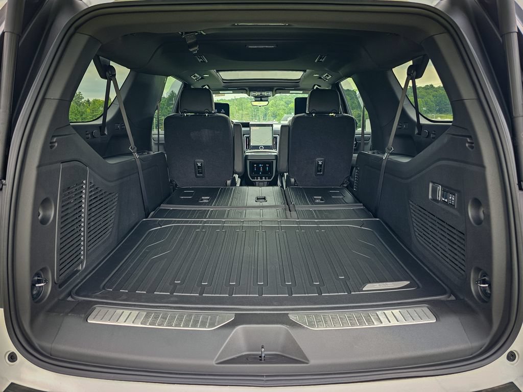 New 2026 GMC Yukon XL AT4 Ultimate w/ LPO, Floor Liner Package AWD/4WD image 42
