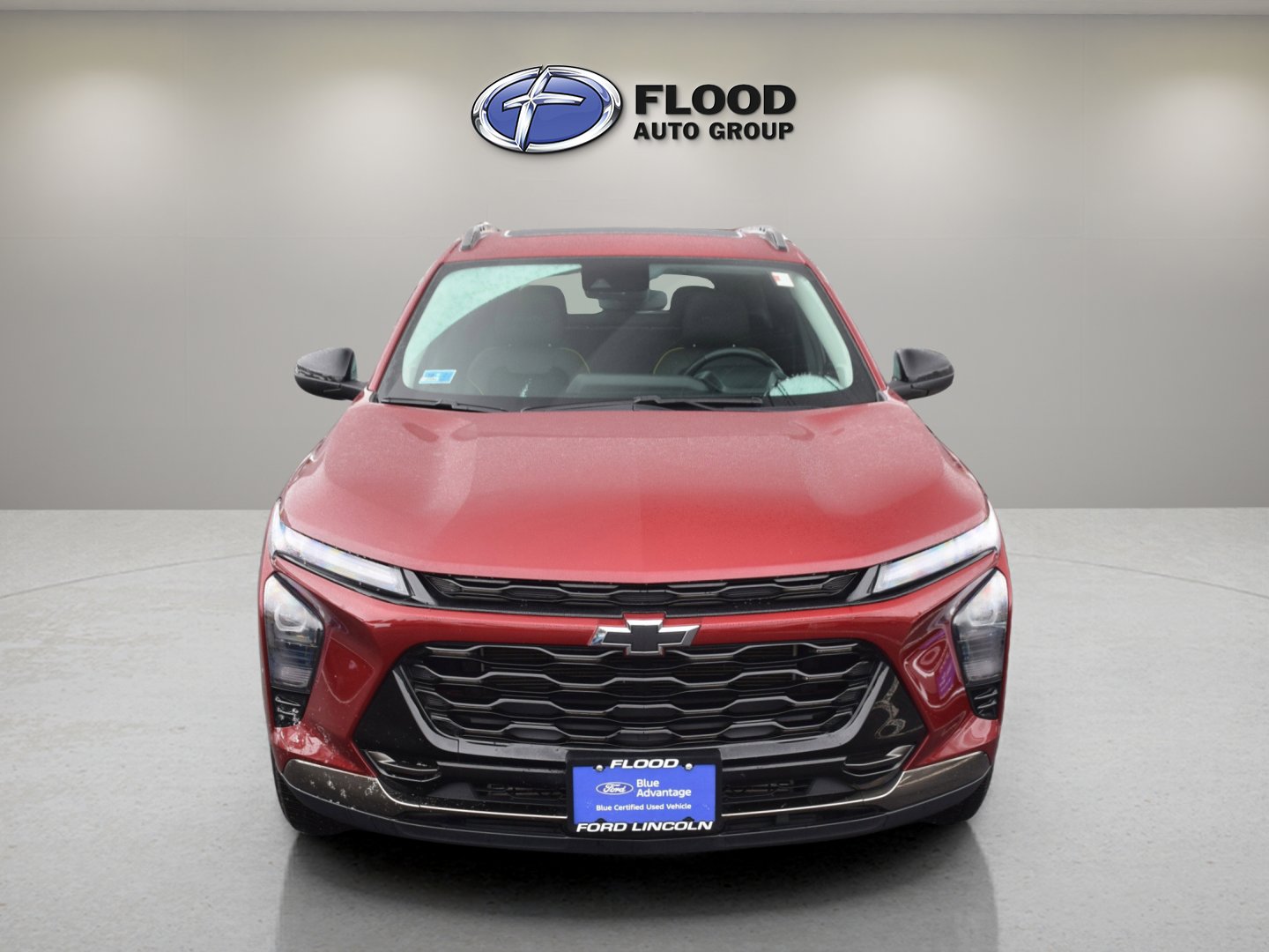 Used 2024 Chevrolet Trax ACTIV w/ Sunroof Package image 2