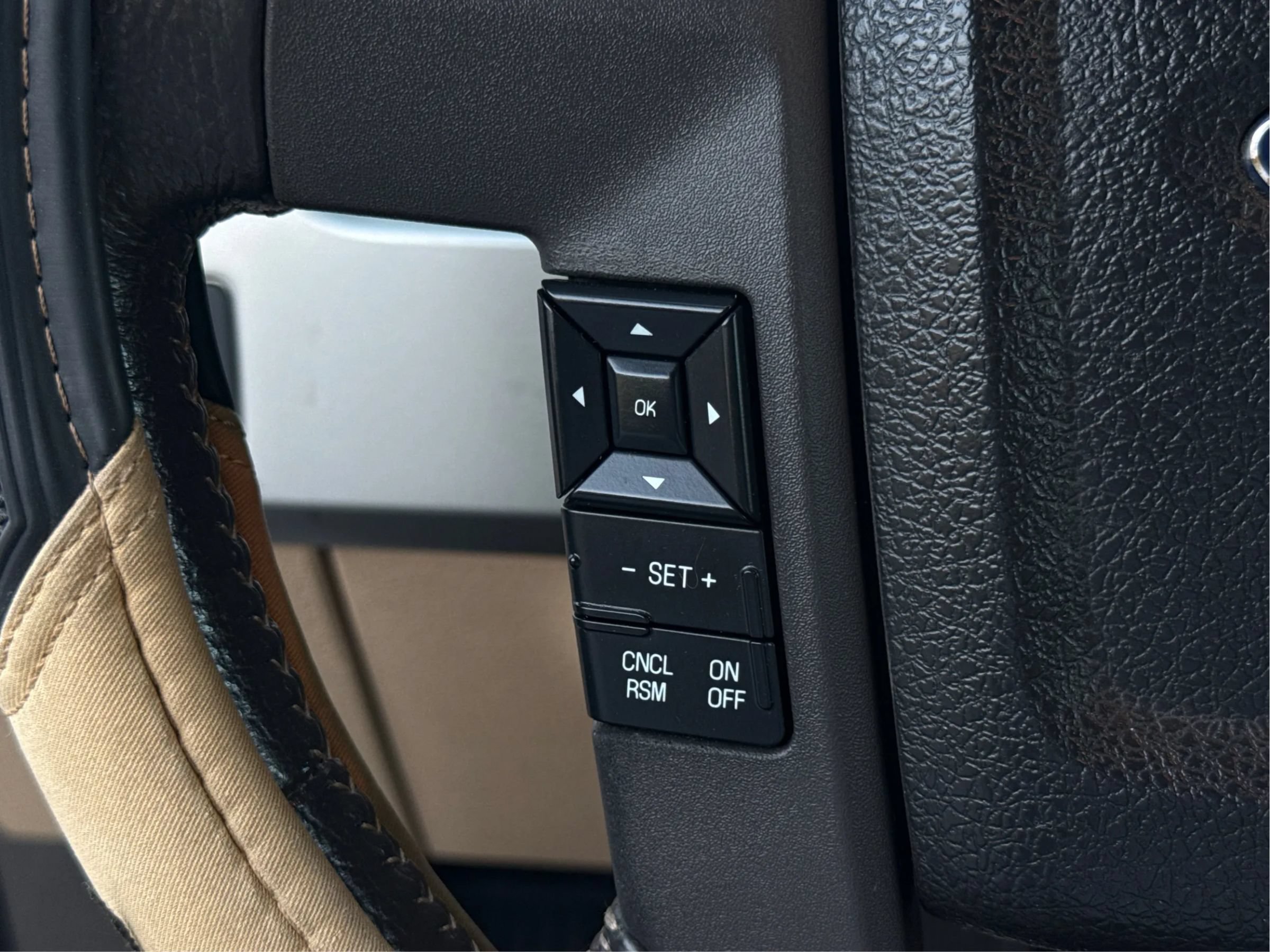 Used 2014 Ford F150 Lariat w/ Equipment Group 501A Mid RWD image 36