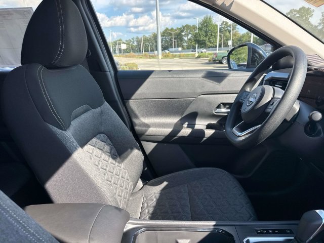 New 2027 Nissan Kicks SV AWD/4WD image 12