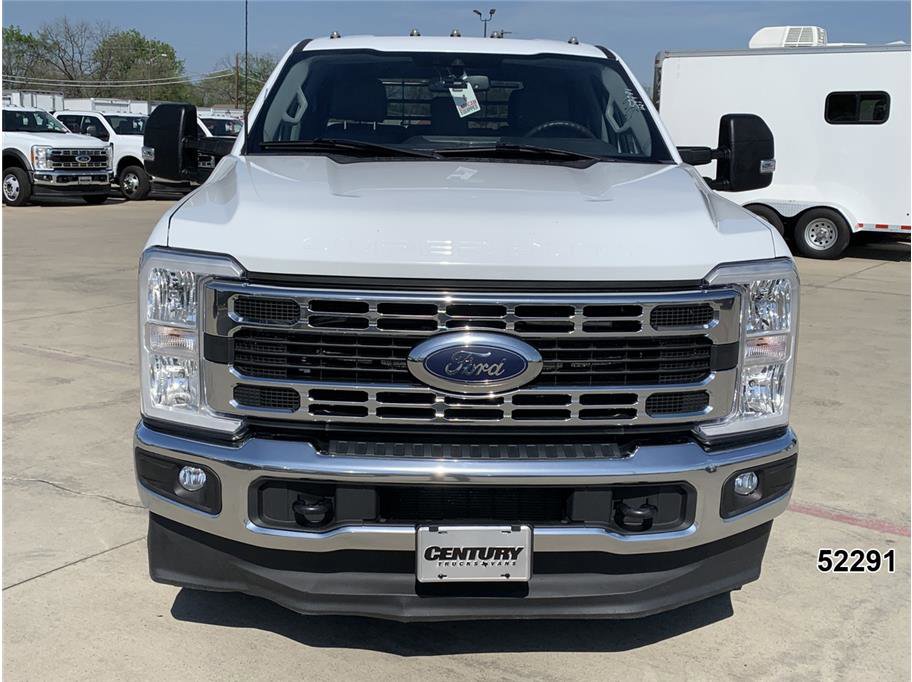 Used 2023 Ford F350 XLT w/ FX4 Off-Road Package image 10